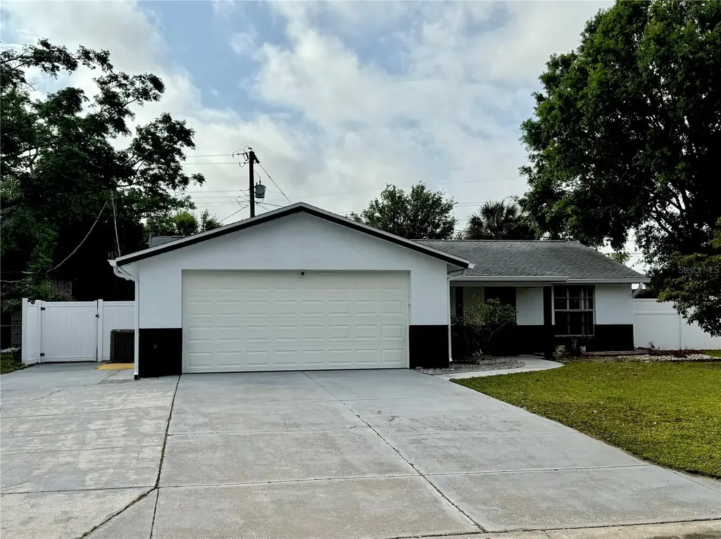 6007 Frond Way Apollo Beach FL 33572