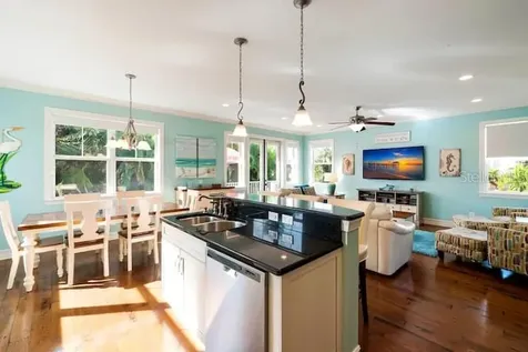 4808 Gulf Drive Holmes Beach FL 34217