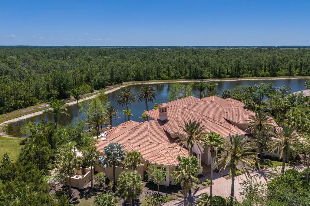 19208 Ganton Avenue Lakewood Ranch FL 34202