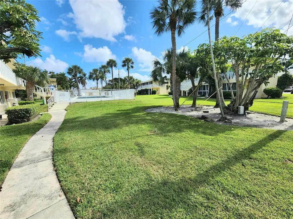 2755 NE 28th Avenue Lighthouse Point FL 33064