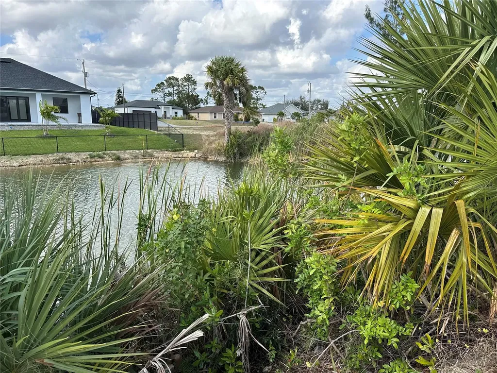 3538 NE 15th Avenue Cape Coral FL 33909