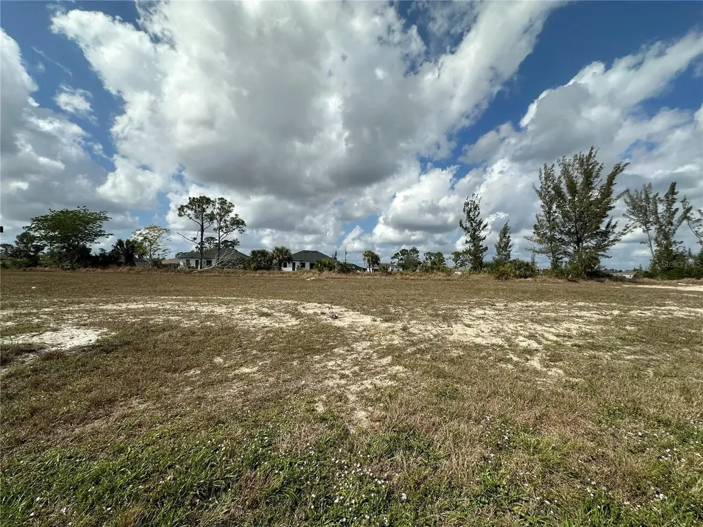 3538 NE 15th Avenue Cape Coral FL 33909