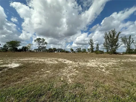 3538 NE 15th Avenue Cape Coral FL 33909
