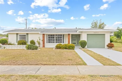 5893 32nd Avenue N St Petersburg FL 33710