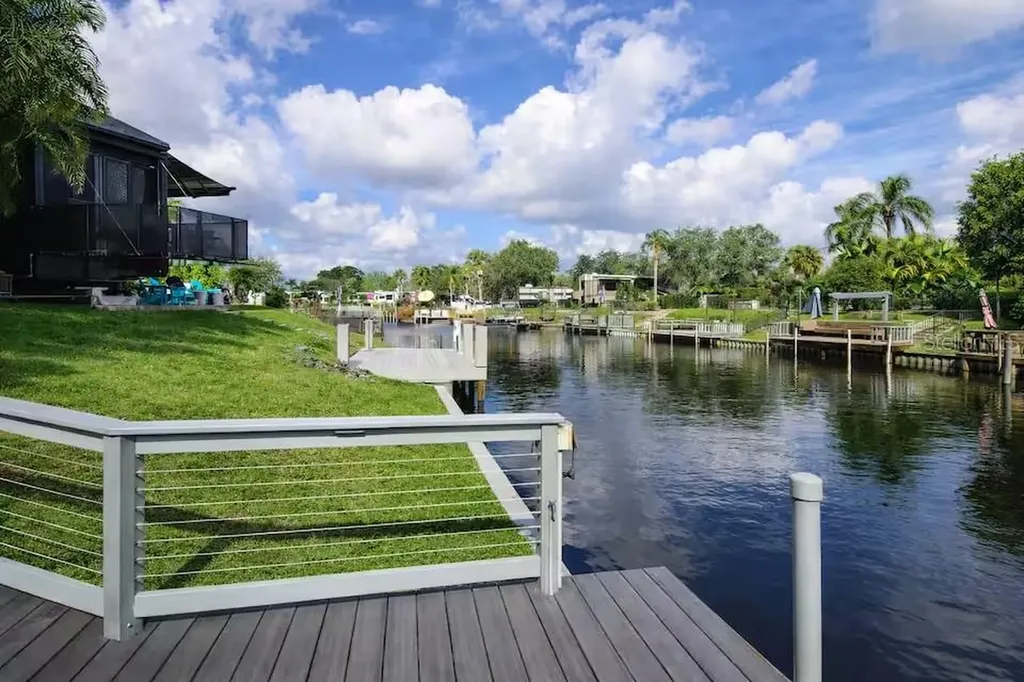 443 Waterway Drive Lake Wales FL 33898