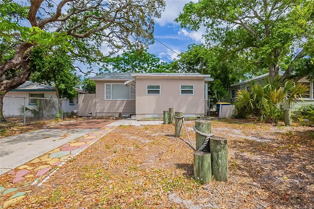 912 Magnolia Drive Clearwater FL 33756