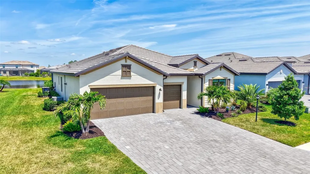 4975 Seafoam Trail Bradenton FL 34211
