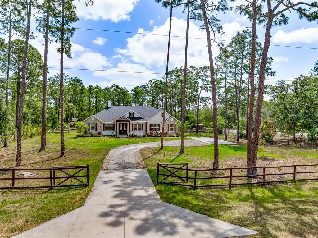 42368 W Cashew Court Eustis FL 32736