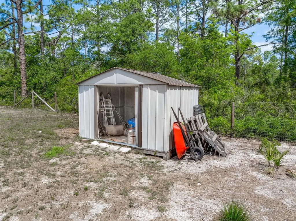 42368 W Cashew Court Eustis FL 32736