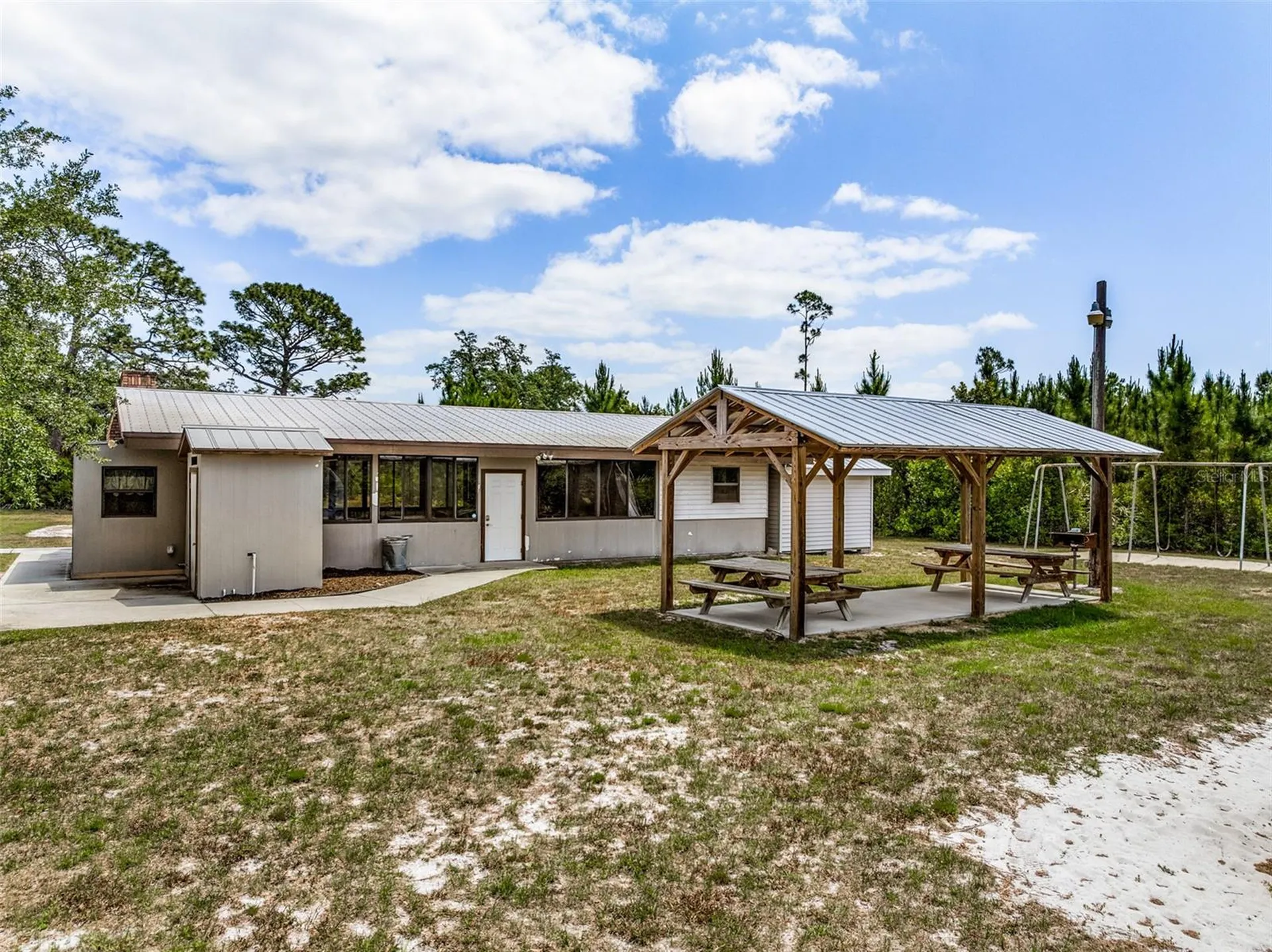 42368 W Cashew Court Eustis FL 32736