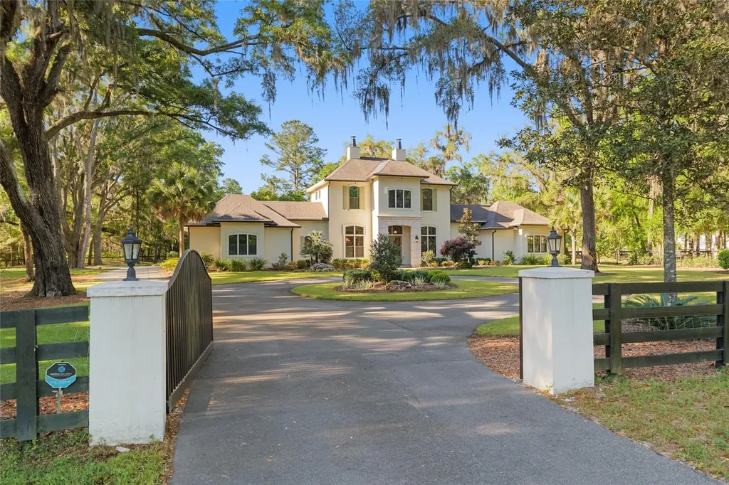 14819 NW 21st Avenue Newberry FL 32669