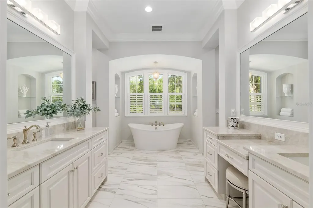 14819 NW 21st Avenue Newberry FL 32669