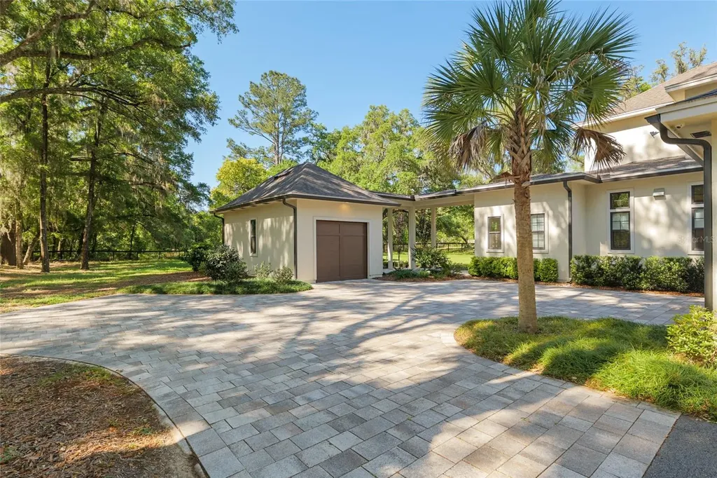 14819 NW 21st Avenue Newberry FL 32669
