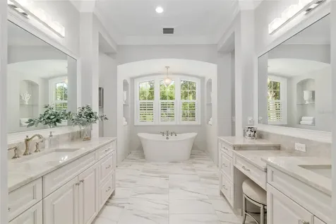 14819 NW 21st Avenue Newberry FL 32669