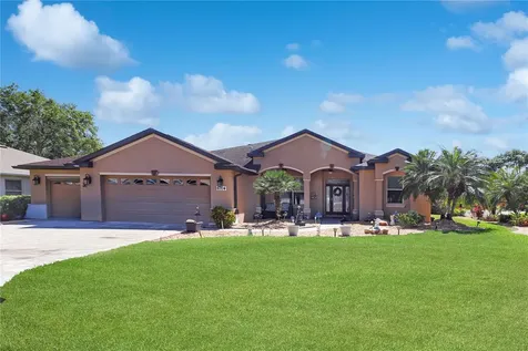 6104 Hunters Ridge Avenue Leesburg FL 34748