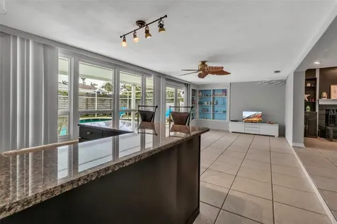 6422 Beechwood Avenue Sarasota FL 34231