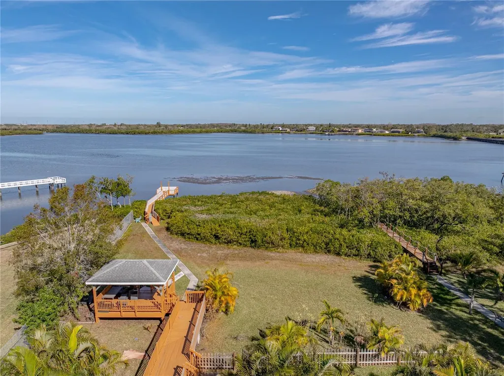 3484 Shore Drive Safety Harbor FL 34695