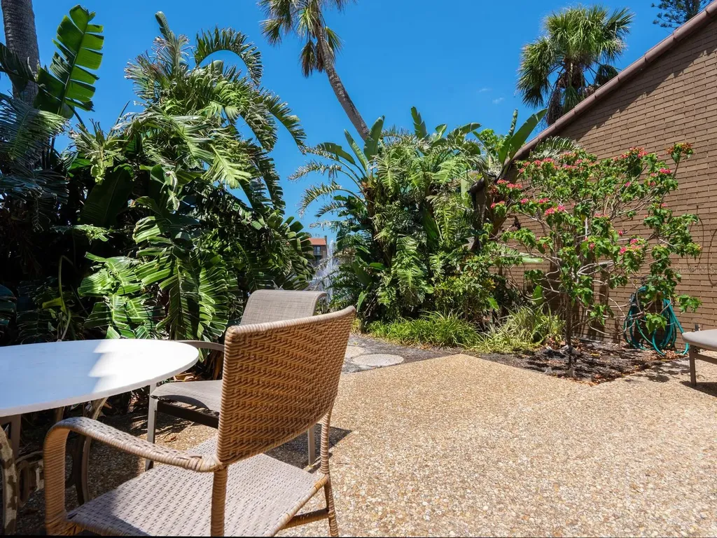 7 Sandy Cove Road Sarasota FL 34242