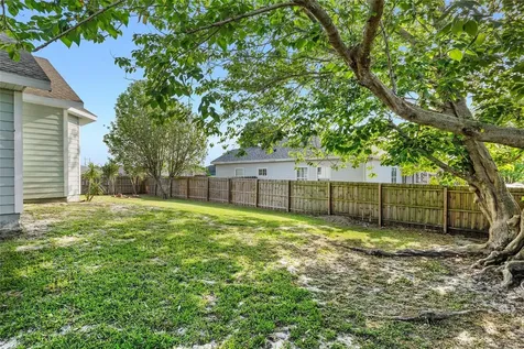 721 NW 232 Terrace Newberry FL 32669