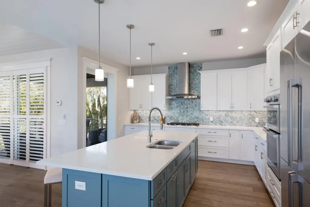 222 Willow Avenue Anna Maria FL 34216