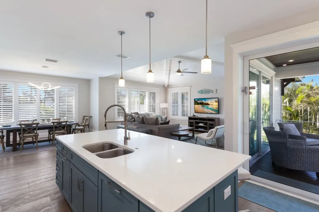 222 Willow Avenue Anna Maria FL 34216