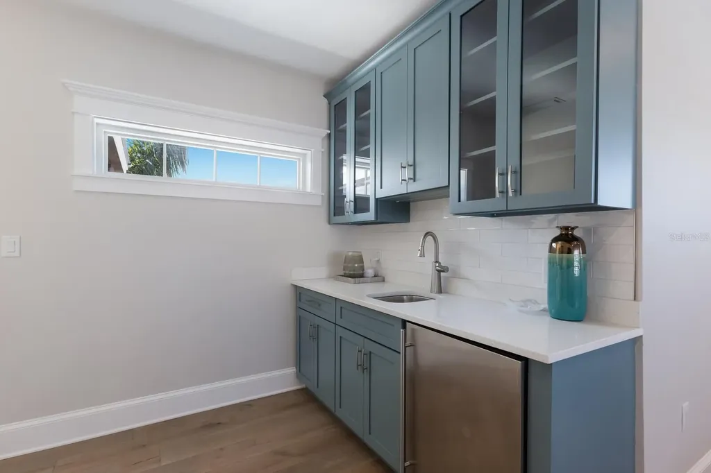 222 Willow Avenue Anna Maria FL 34216