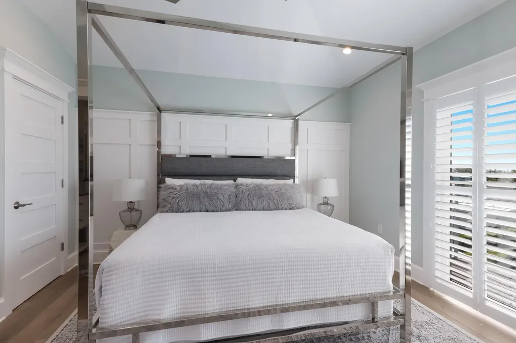 222 Willow Avenue Anna Maria FL 34216