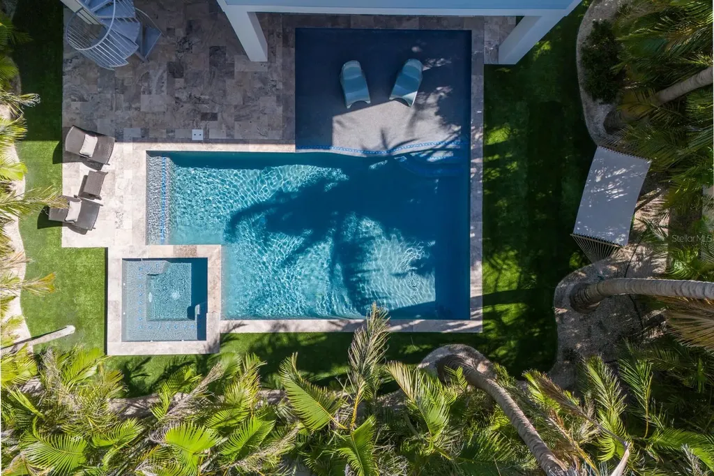 222 Willow Avenue Anna Maria FL 34216