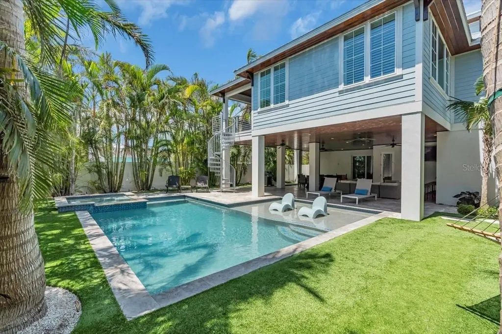 222 Willow Avenue Anna Maria FL 34216