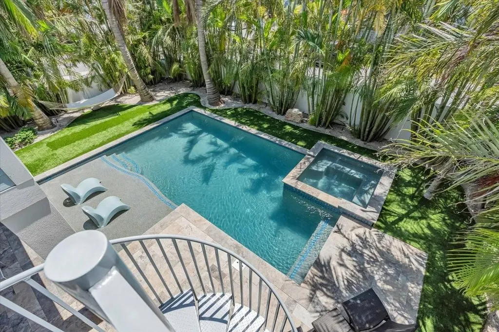 222 Willow Avenue Anna Maria FL 34216