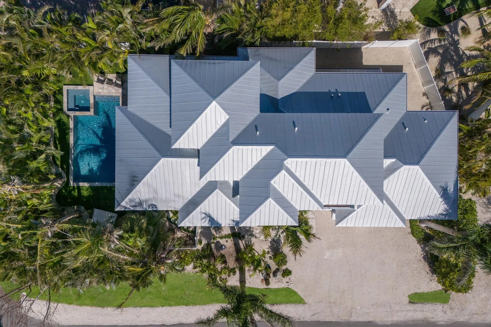 222 Willow Avenue Anna Maria FL 34216