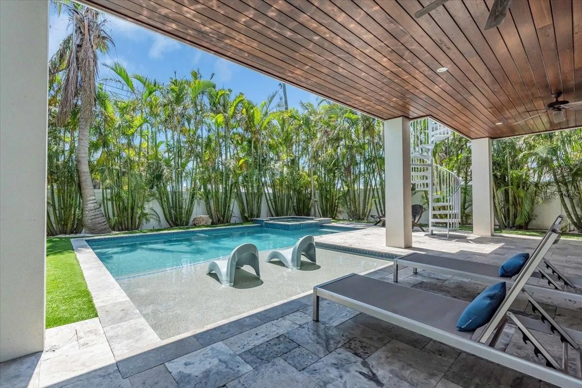 222 Willow Avenue Anna Maria FL 34216