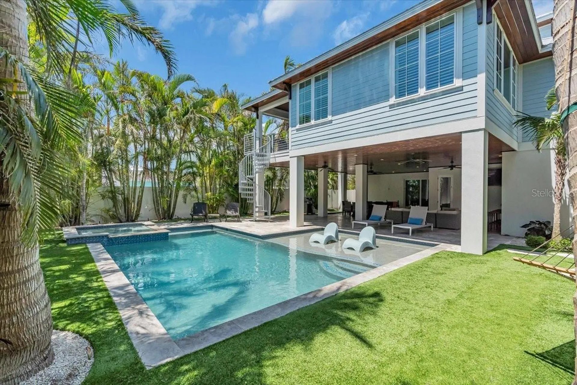 222 Willow Avenue Anna Maria FL 34216