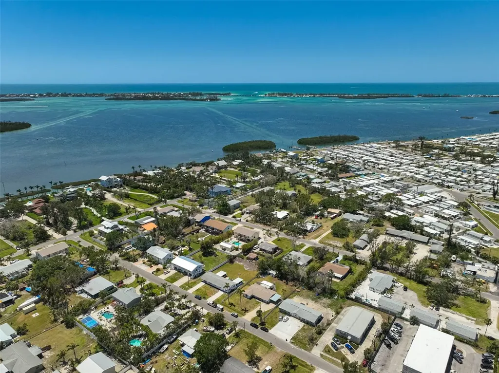 4420 101st Street W Bradenton FL 34210