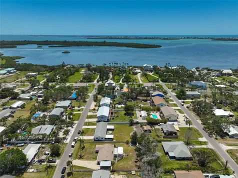 4420 101st Street W Bradenton FL 34210