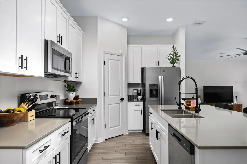 2518 Hoptree Lane Edgewater FL 32141