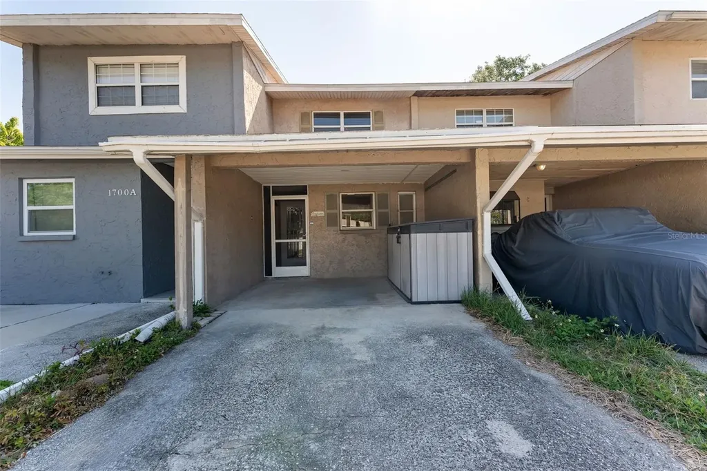 1700 Azalea Court Oldsmar FL 34677