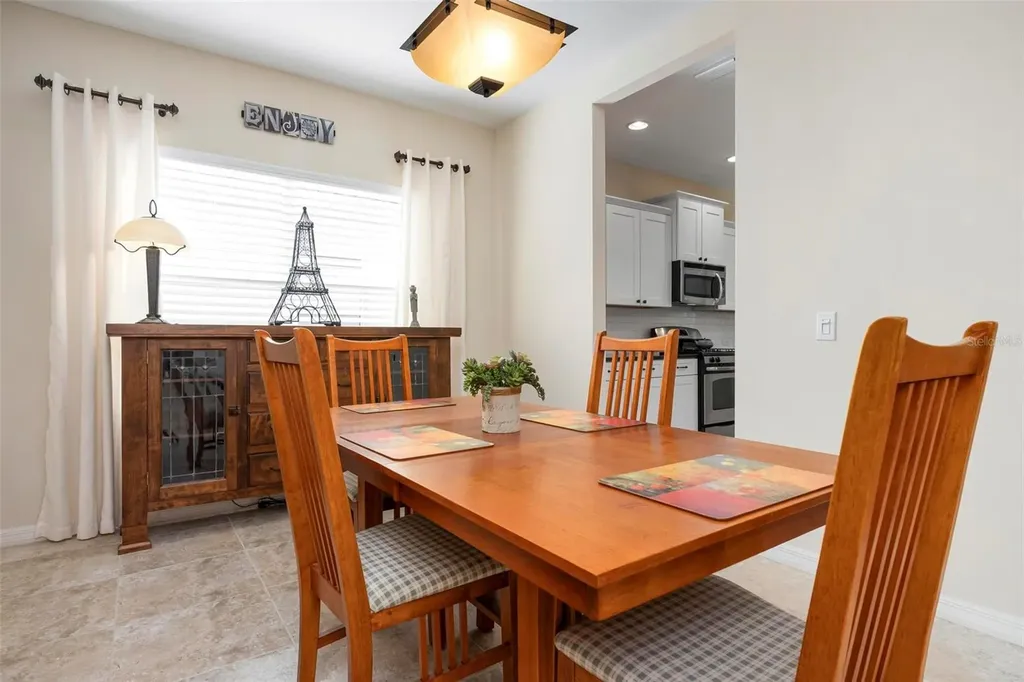 4814 Lake Breeze Terrace Sarasota FL 34243