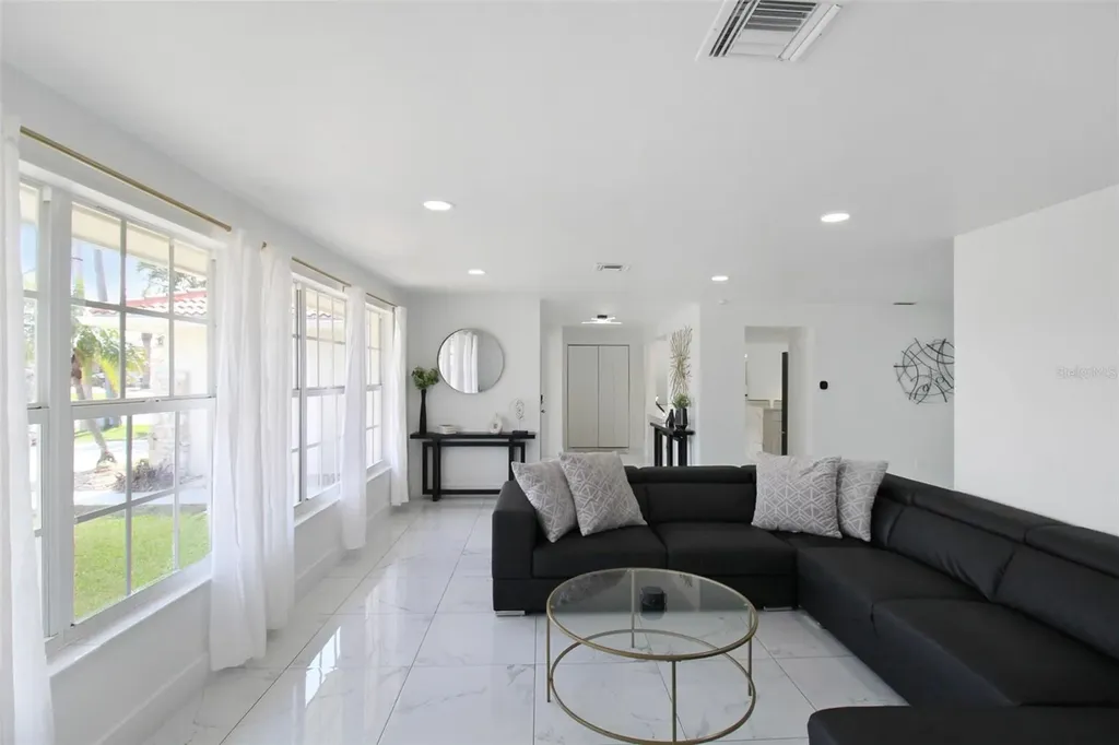 945 Bal Harbor Boulevard Punta Gorda FL 33950