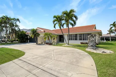945 Bal Harbor Boulevard Punta Gorda FL 33950