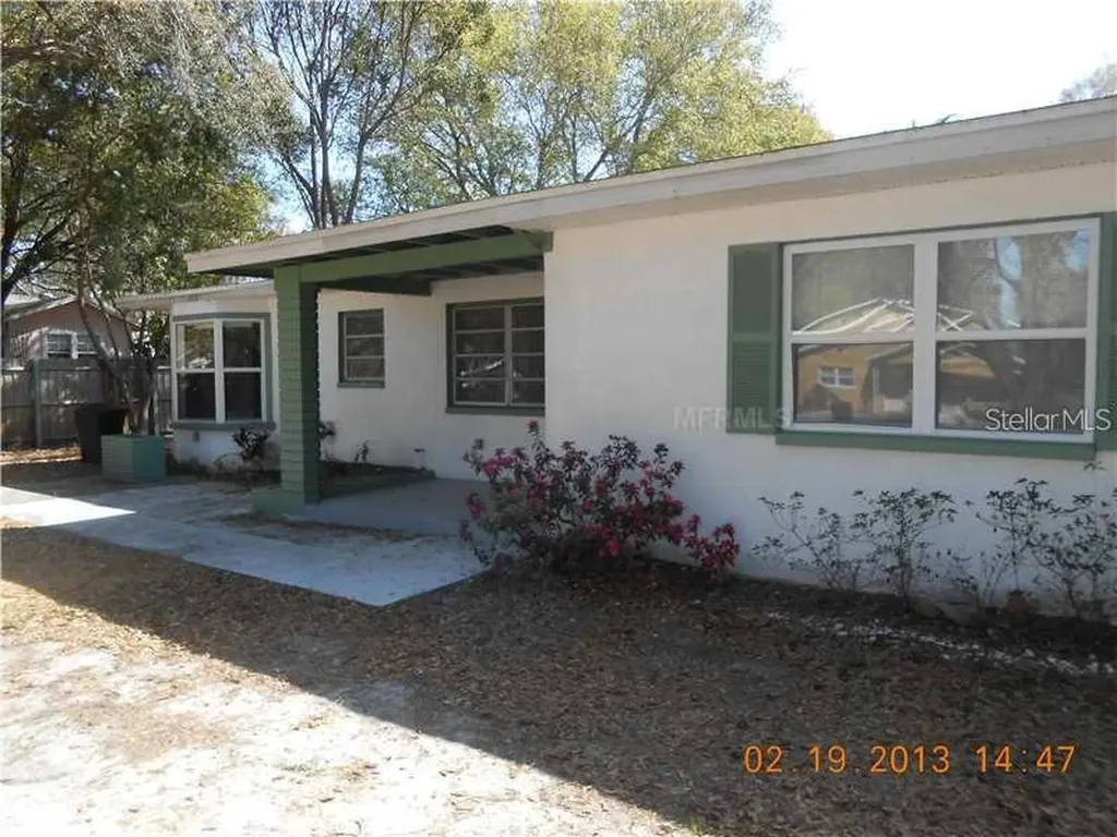 5318 7th Avenue N St Petersburg FL 33710