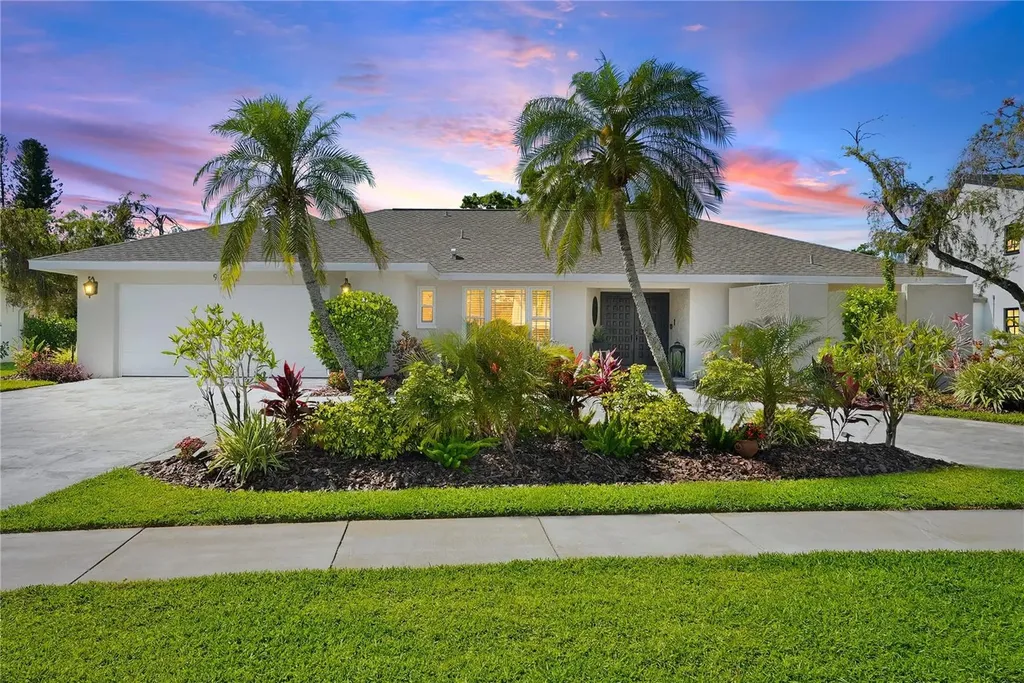 9072 Baywood Park Drive Seminole FL 33777