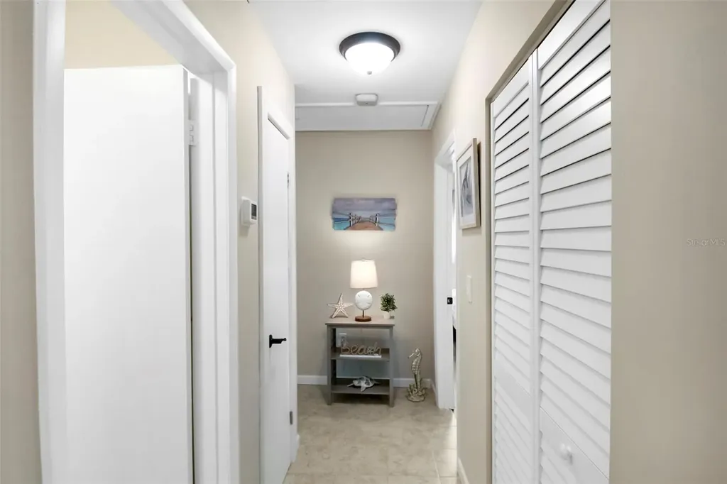 5824 Wildwood Avenue Sarasota FL 34231