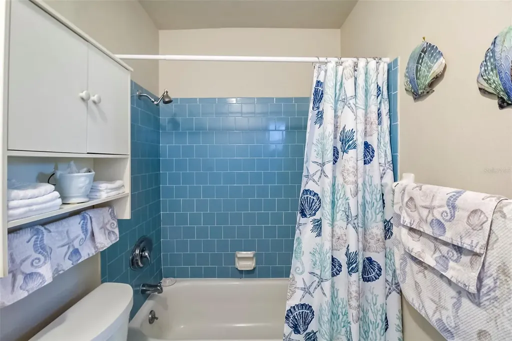 5824 Wildwood Avenue Sarasota FL 34231