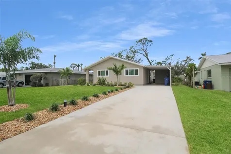 5824 Wildwood Avenue Sarasota FL 34231