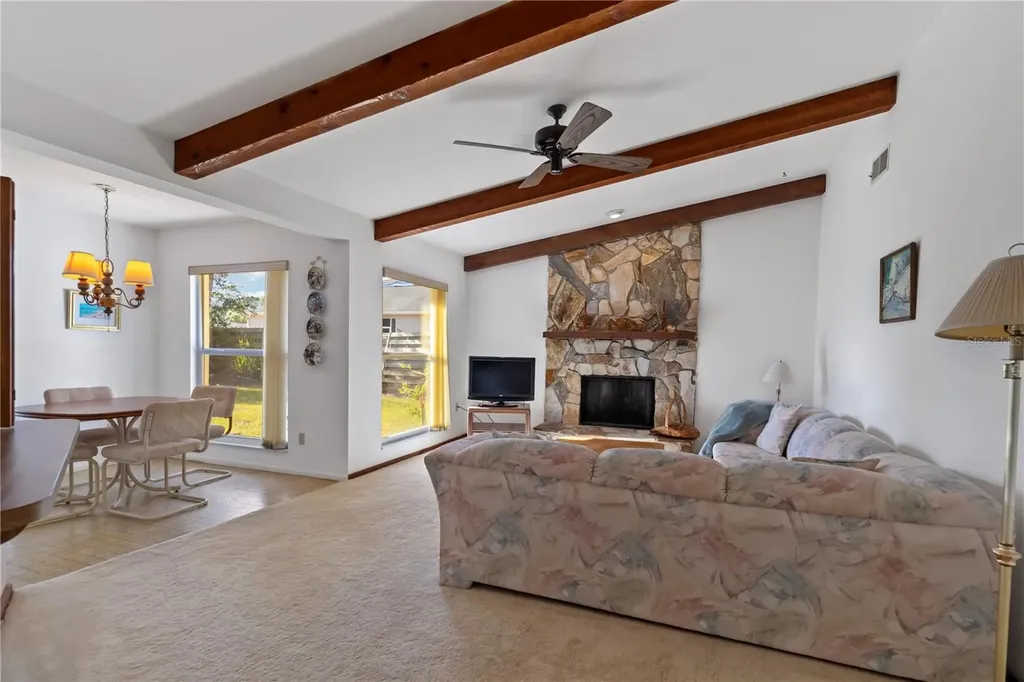 2271 Pine View Circle Sarasota FL 34231
