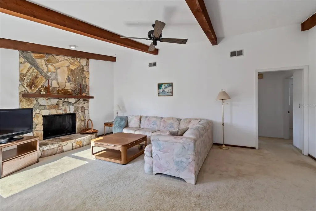 2271 Pine View Circle Sarasota FL 34231
