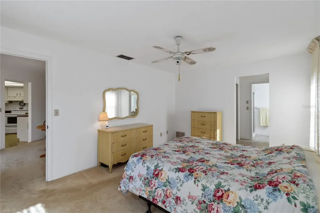 2271 Pine View Circle Sarasota FL 34231