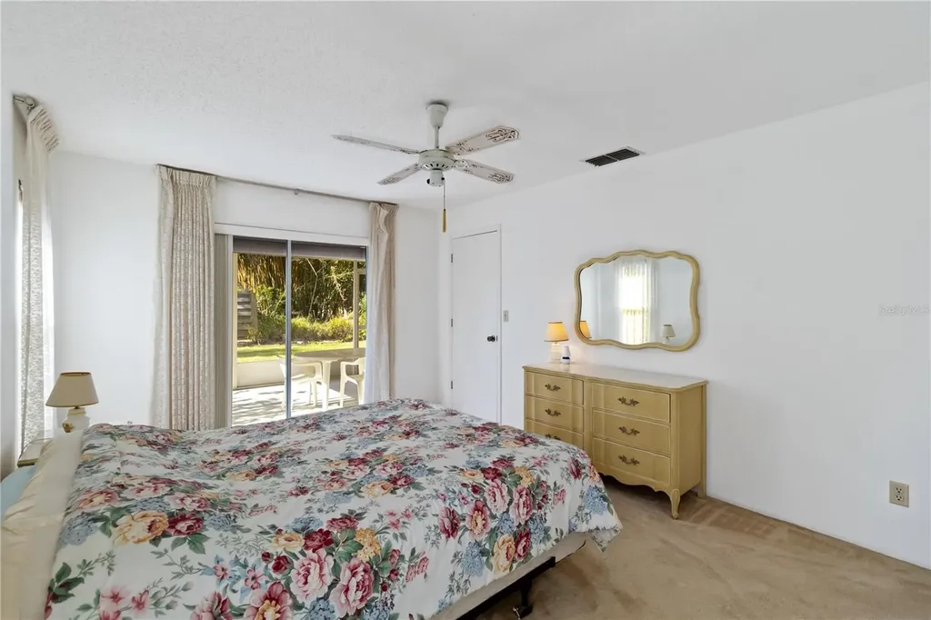 2271 Pine View Circle Sarasota FL 34231