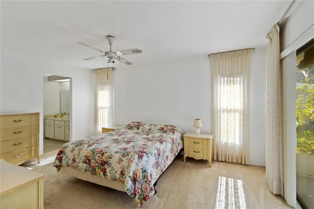 2271 Pine View Circle Sarasota FL 34231
